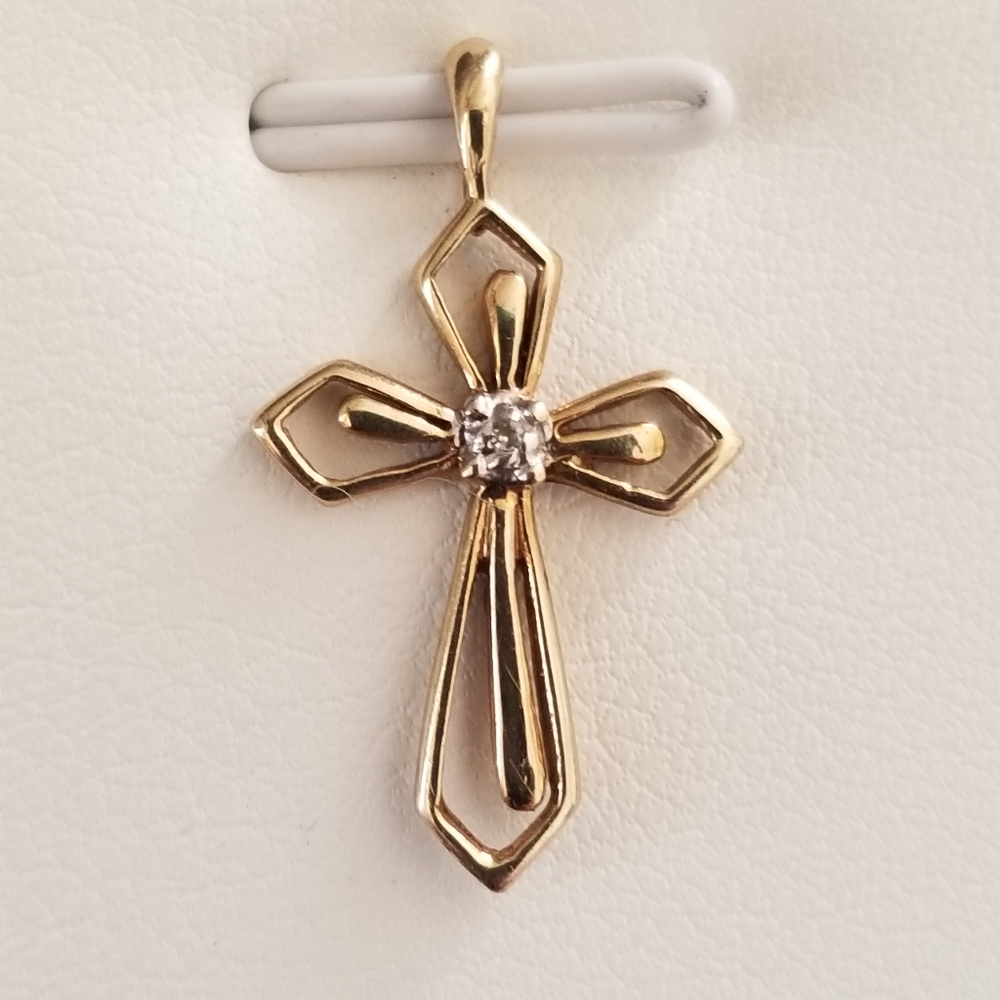 10K Gold Cross Pendant